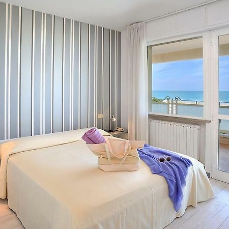 Residence Riccione Beach Apartments Extérieur photo